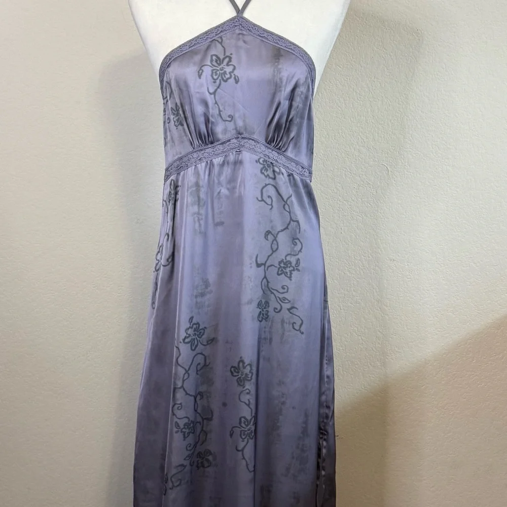 Elegant Purple Maxi Dress - Picture 4 of 14